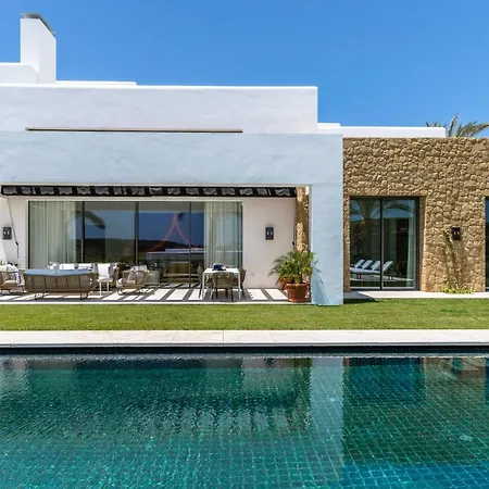 Cortesin Golf & 5*